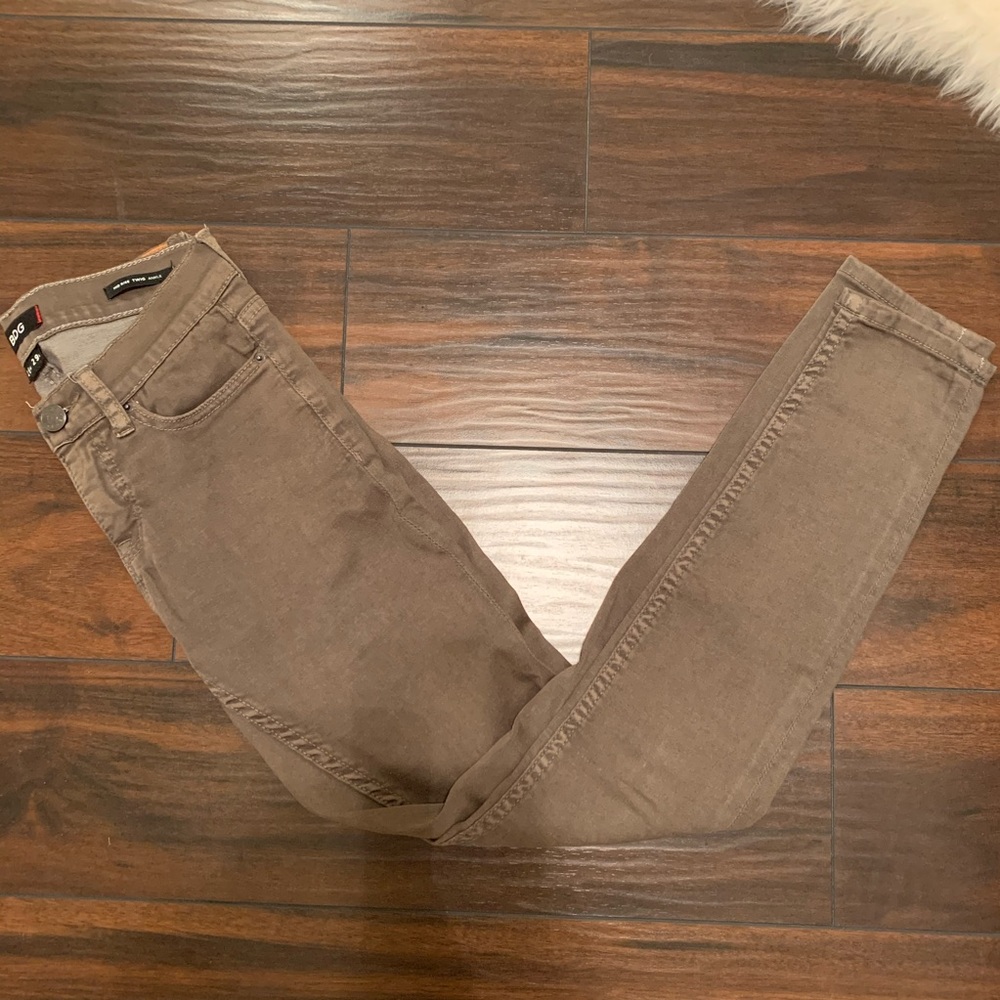 BDG MidRise Twig Ankle